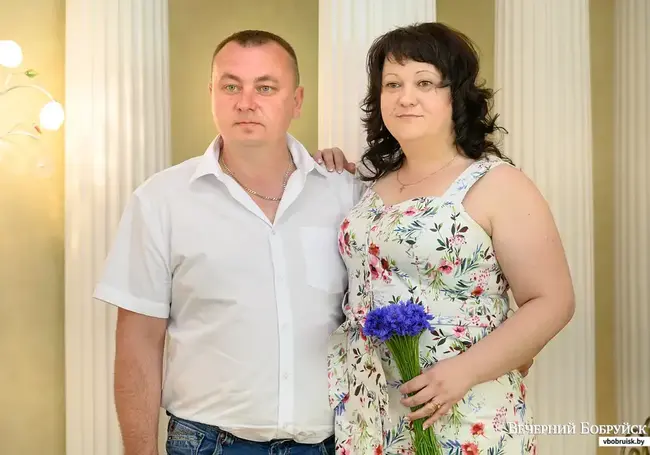«Взял тем, что он мужчина: мужественный, большой и сразу «плечо чувствуется». Свадебная пара недели