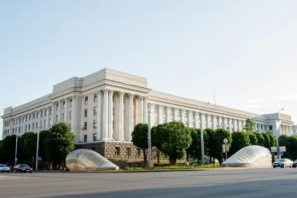 Главный корпус БРУ. Могилев, ул. Первомайская.