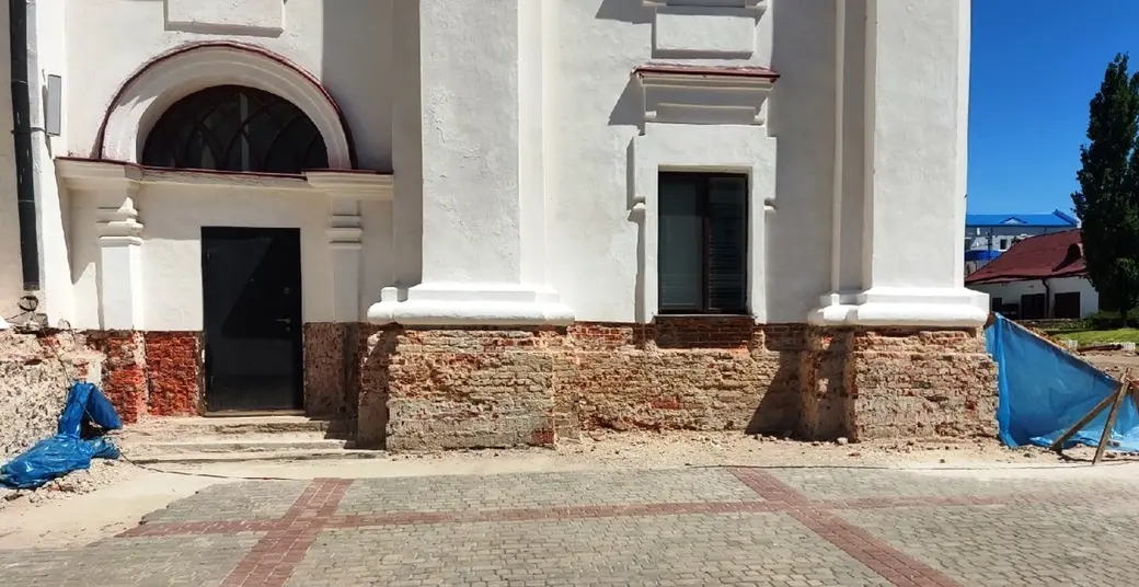 Магілёўскі касцёл агаліў свае падмуркі. Святы Станіслаў. 13.06.2022.