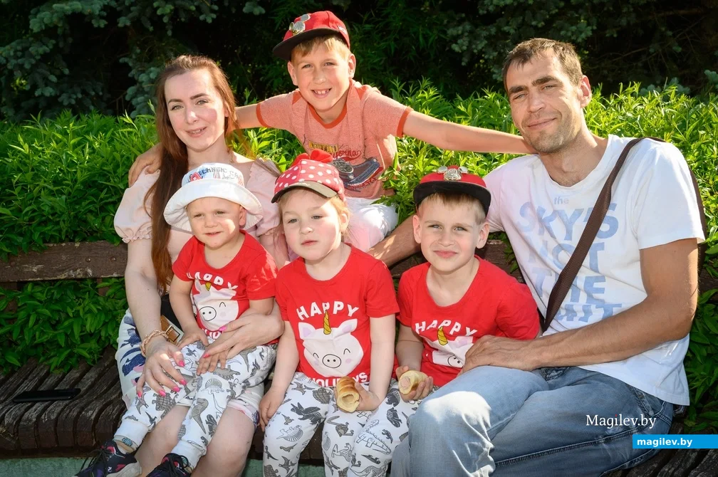 08.06.2022. Бобруйск. Многодетная семья