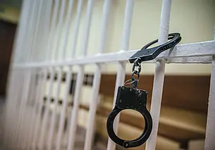 В Бобруйске 70-летнего пенсионера ударили ножом после ссоры в магазине