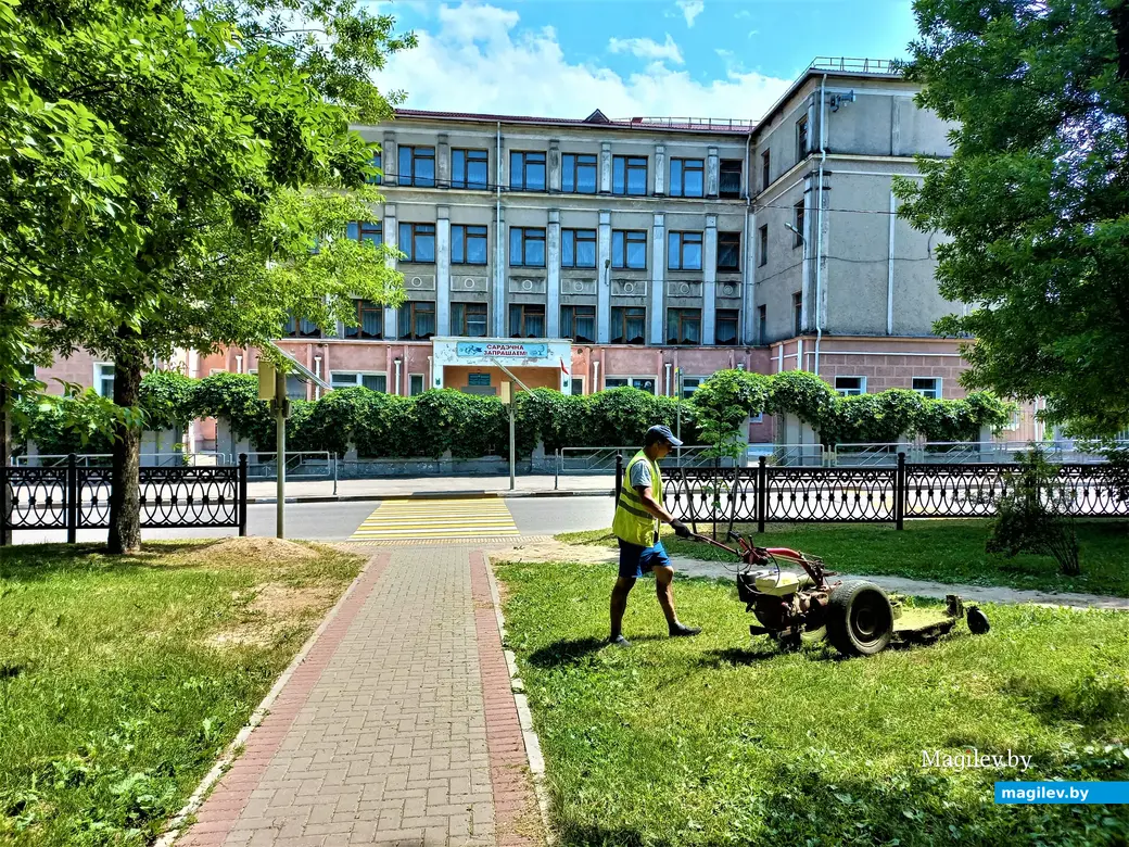 Школа №11. И номер фартовый, и воспоминания богатые… Могилев, Менжинка. 20.06.2022 года.