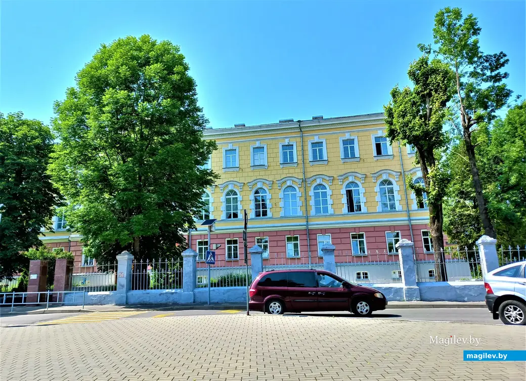 Могилевский государственный областной лицей №1. Первый он и есть первый. Могилев, Менжинка. 20.06.2022 года.