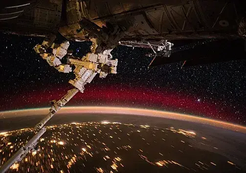 Уникальный парад планет наблюдали жители Земли 24 июня.