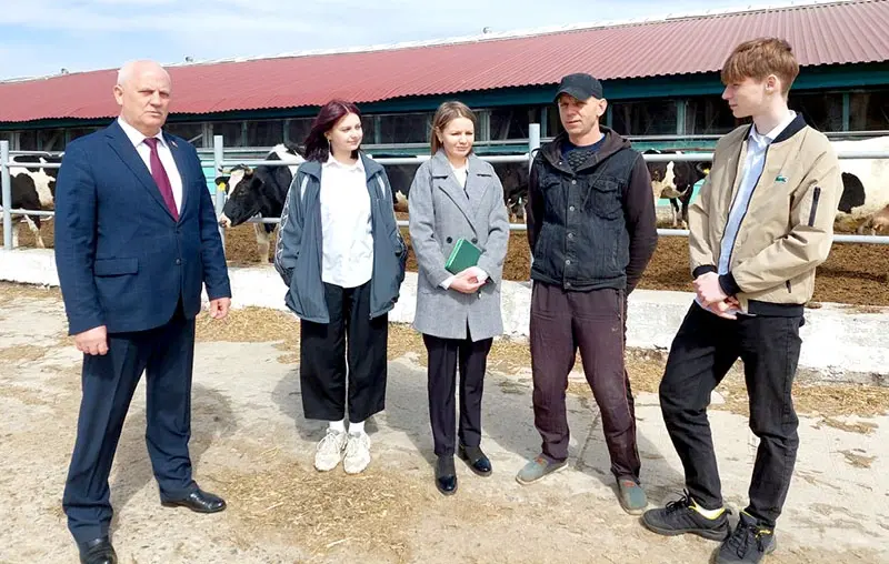 Молодежный проект «Депутатский портфель» в Климовичах. 19.04.2023 г. Фото: rodniva.by