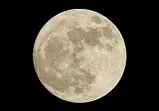 NASA намерена отправить астронавтов на Луну в конце 2025 года