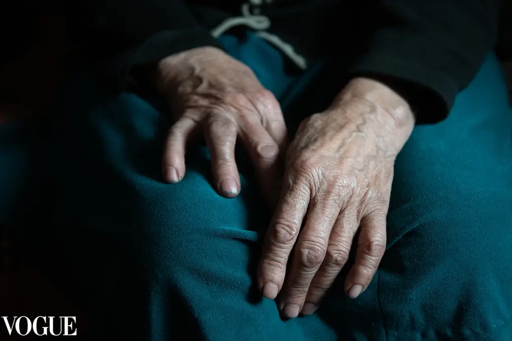 Деревня Галузы, 8 марта 2023 года. Праздник весны. Дом первый. Бабушка Валя.