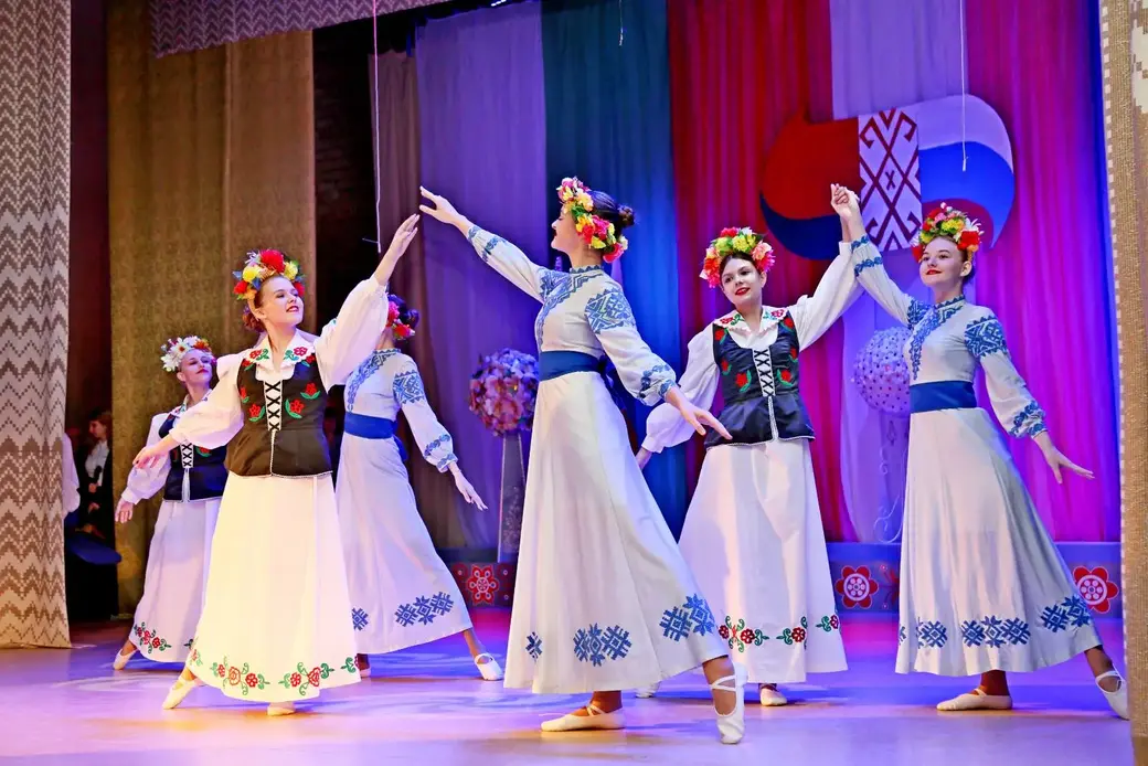 В Шклове прошел концерт ко Дню единения народов Беларуси и России. Фото: shklovinfo.by