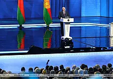 Лукашенко призвал прекратить огонь в Украине, иначе «мы потеряем не полмиллиона убитыми и искалеченными»