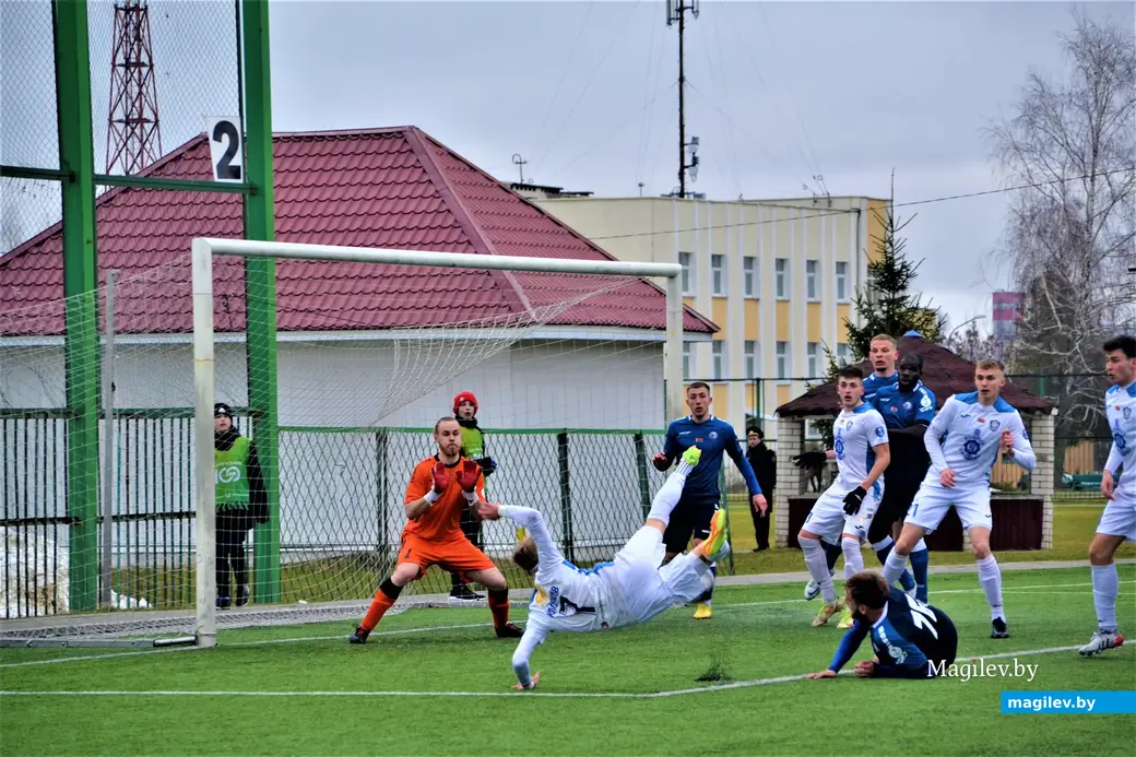 Удар Юрия Клочкова «ножницами» через себя. Игра «Днепр» (Могилев) – «Орша». Могилев, 02.03.2023 г.