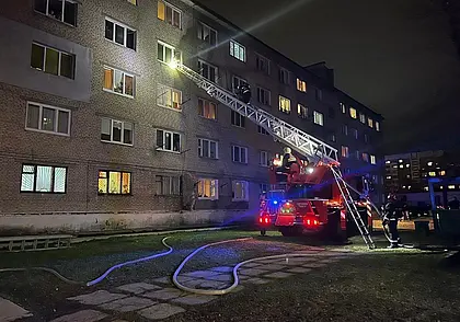 В Могилеве по проспекту Пушкинскому горела квартира: работники МЧС спасли мужчину