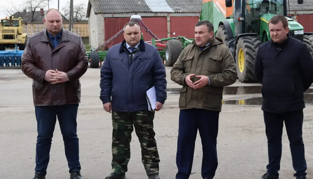 На базе СПК «Гигант» прошел семинар-учеба по вопросам весеннего сева. Бобруйский район, 6.04.2023 г. Фото: tribunapracy.by