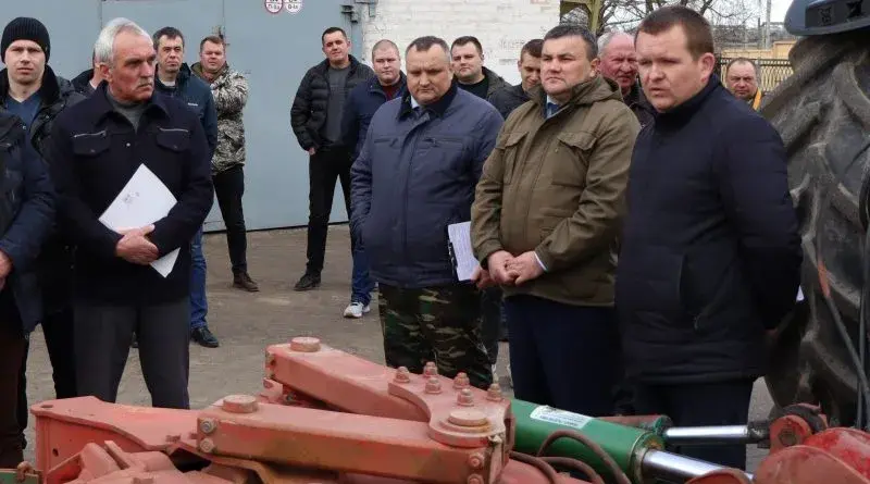 На базе СПК «Гигант» прошел семинар-учеба по вопросам весеннего сева. Бобруйский район, 6.04.2023 г. Фото: tribunapracy.by