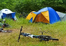 На что обратить внимание при выборе туристической палатки: 3 важных параметра