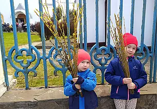 Вербное воскресенье в Могилеве. Фоторепортаж из собора Трех Святителей