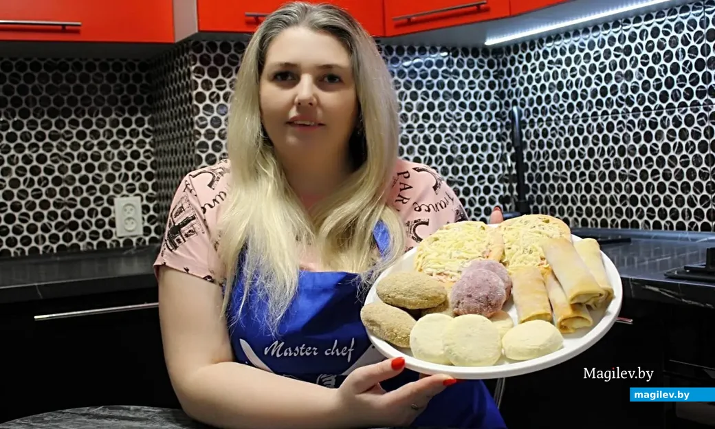 Ольга Конутенко со своей домашней продукцией, Бобруйск.