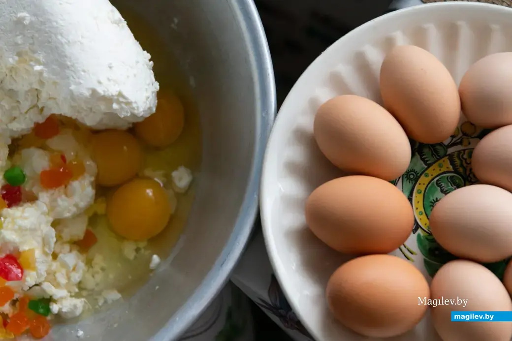 Как на Бобруйщине пекут куличи. Деревня Брожа, 15 апреля 2023 года.