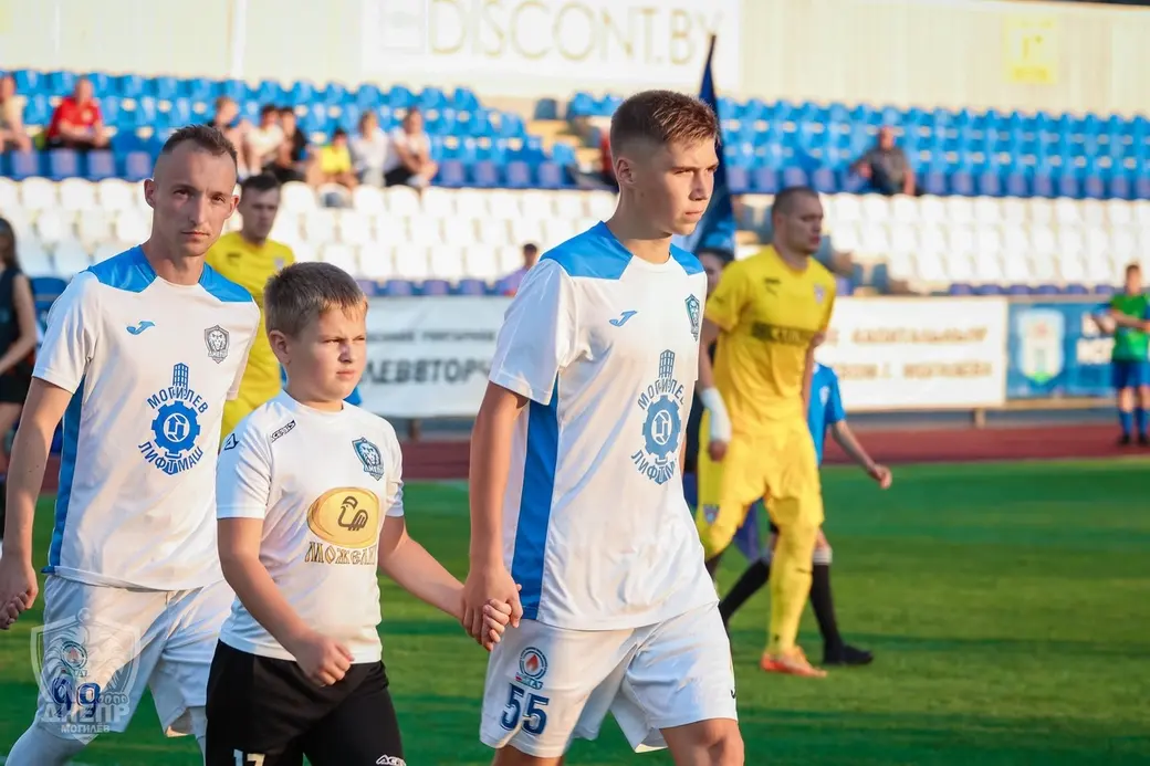 Чемпионат Беларуси по футболу. Высшая лига. Днепр - Шахтер. 15.08.2022. Место проведения матча - Могилев. Счет: 0:7.