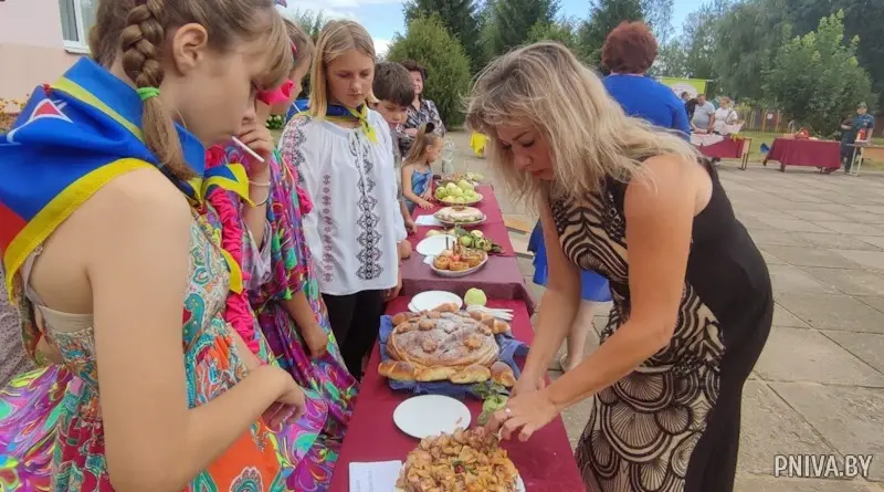 19.08.2022 г. агрогородке Сидоровичи Могилевского района. Праздник в честь Яблочного Спаса
