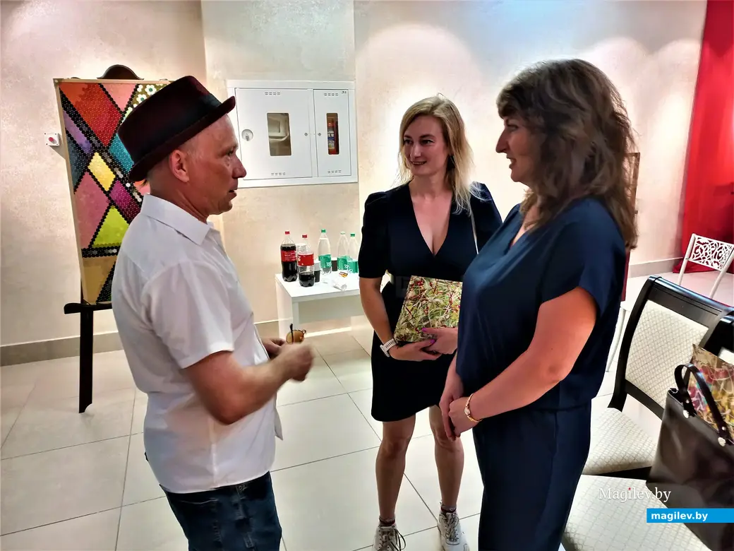 Не только на троих... Могилев, выставочный зал ДК области. 19.08.2022 года.