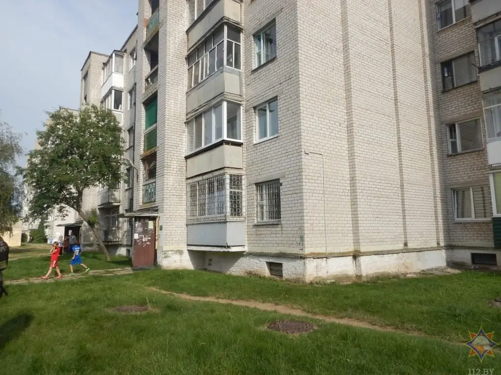 21.08.2022 г. Могилев, пр-т Пушкинский. Дом, в котором произошел пожар. Фото: mogilev.mchs.gov.by