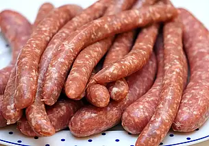 Жительница Шклова присвоила продукцию колбасного предприятия на 129 тысяч рублей