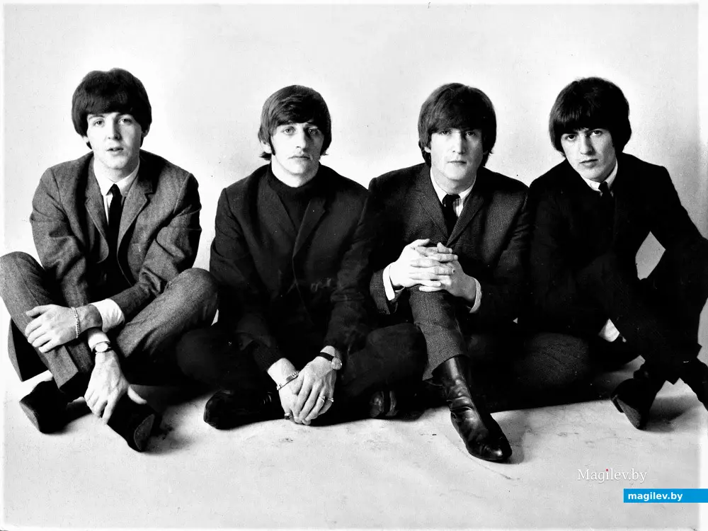 Наверное, их представлять и не нужно. Во всяком случае, для возрастной аудитории. Лондон, 1965 год.