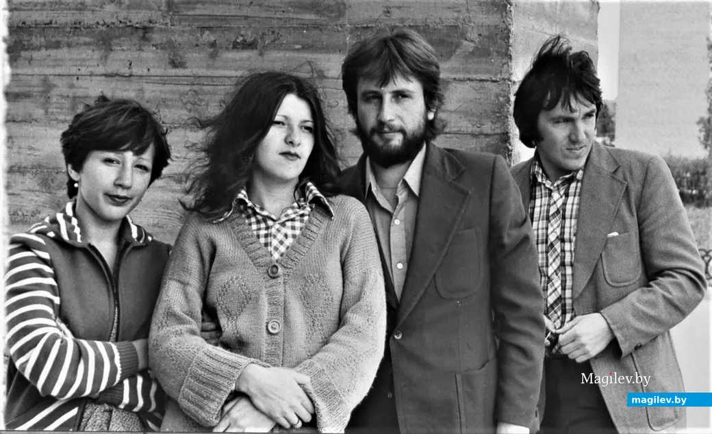 Мы с Натальей (в центре) помирились быстро. Спасибо друзьям.