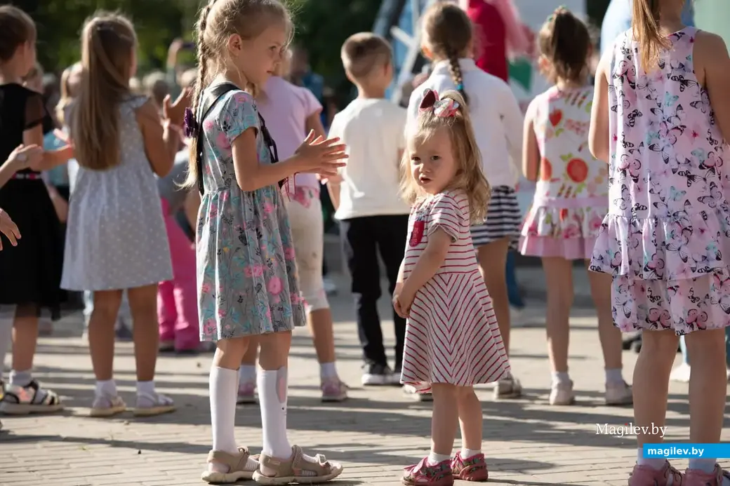 30 августа 2022 г. Могилев, сквер 40-летия Победы. Городской праздник «Здравствуй, школа!».