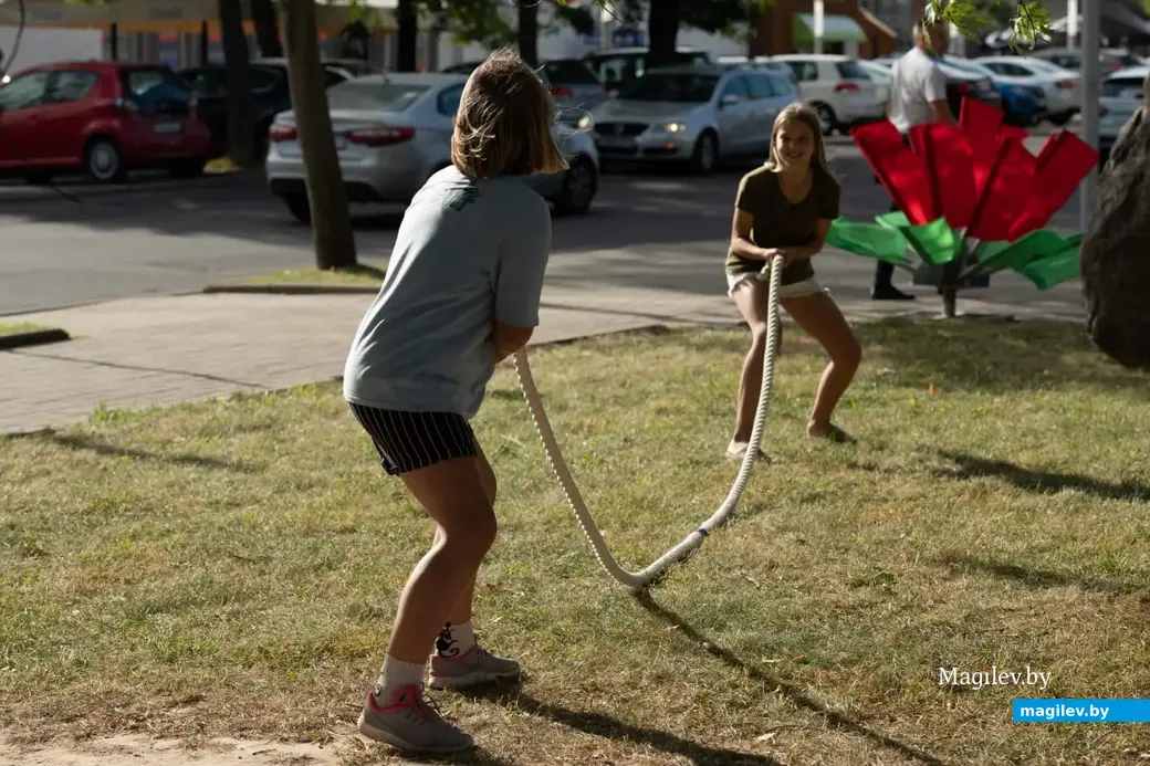 30 августа 2022 г. Могилев, сквер 40-летия Победы. Городской праздник «Здравствуй, школа!».