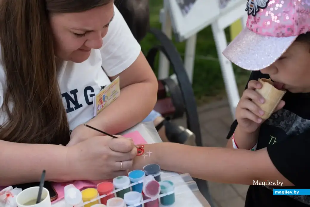 30 августа 2022 г. Могилев, сквер 40-летия Победы. Городской праздник «Здравствуй, школа!».