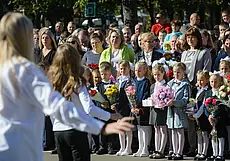 МВД: 1 сентября в школах и возле школ дежурят сотрудники милиции и патрули ГАИ