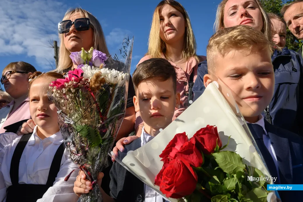 01.09.2022. Бобруйск. Торжественная линейка на 1 сентября в средней школе №20