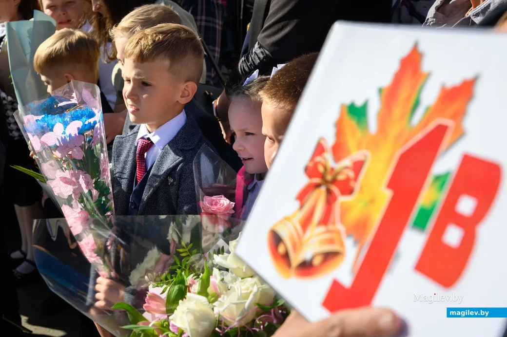01.09.2022. Бобруйск. Торжественная линейка на 1 сентября в средней школе №20