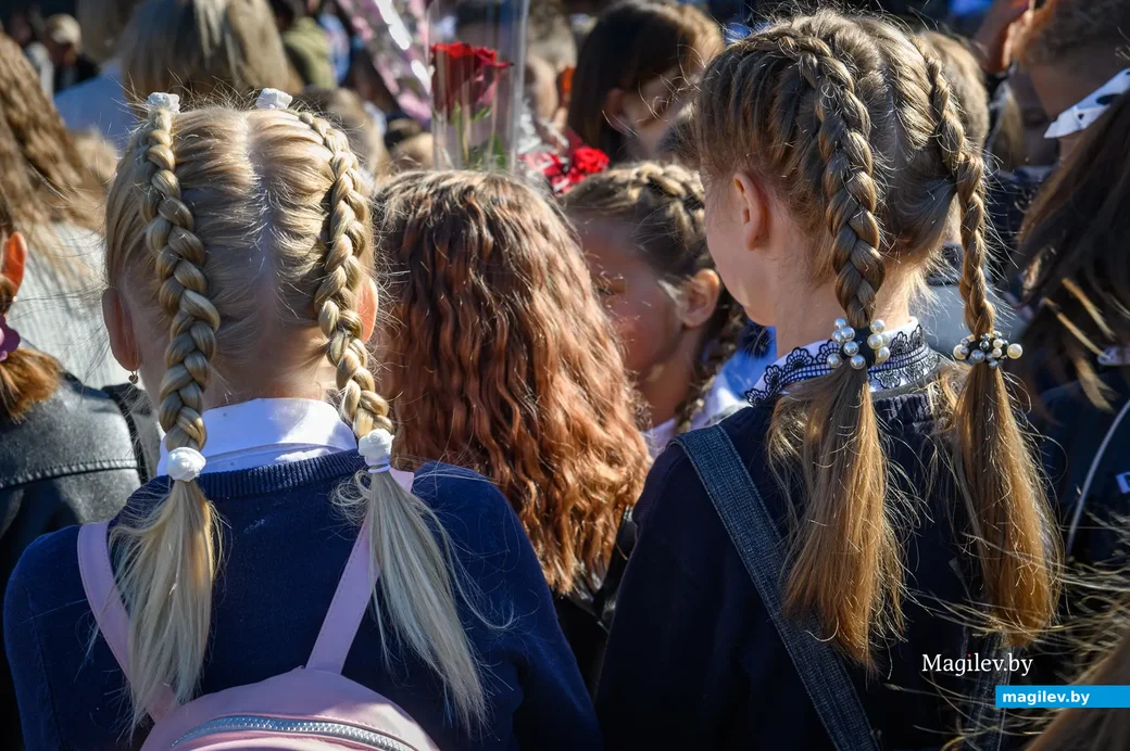 01.09.2022. Бобруйск. Торжественная линейка на 1 сентября в средней школе №20