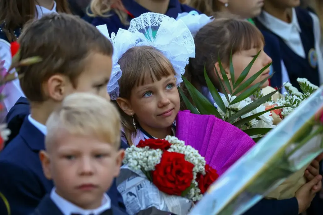 1.09.2022 г. Могилевский район. Губернатор Анатолий Исаченко посетил Буйничскую СШ. Фото: t.me/isachenkobel