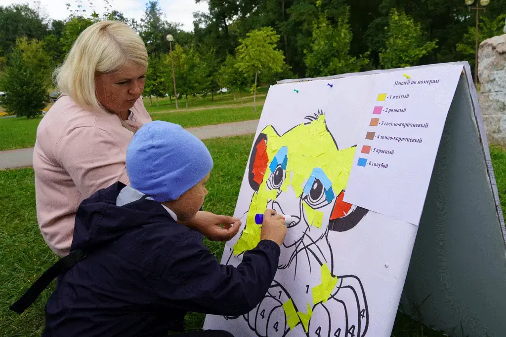 В городском парке культуры и отдыха в районе Подниколья 1 сентября прошел праздник «Звенит звонок!». Могилев, 1 сентября 2022 года. Фото Ольги Емельяновой.