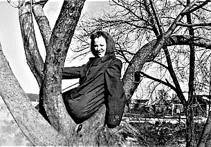 И Дубровенка превращается… Превращается Дубровенка…