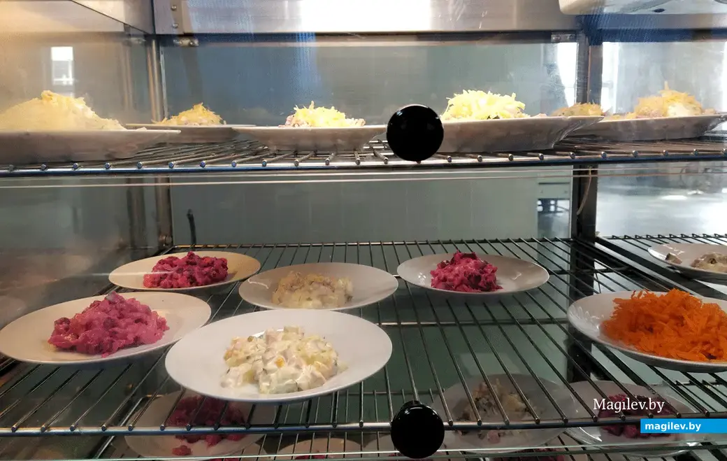 Столовая Могилевского мясокомбината. Могилев, сентябрь 2022 года.