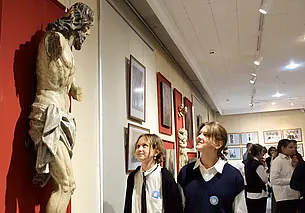 Титаны веры, мысли, духа… В Могилеве открылась новая выставка про христианские конфессии