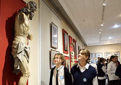 Титаны веры, мысли, духа… В Могилеве открылась новая выставка про христианские конфессии