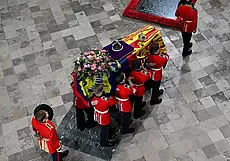 В Великобритании завершилась прощание с королевой Елизаветой II. Фото с поминальной церемонии