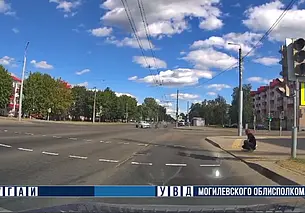 В Могилеве таксист устроил ДТП: его лишили водительского удостоверения