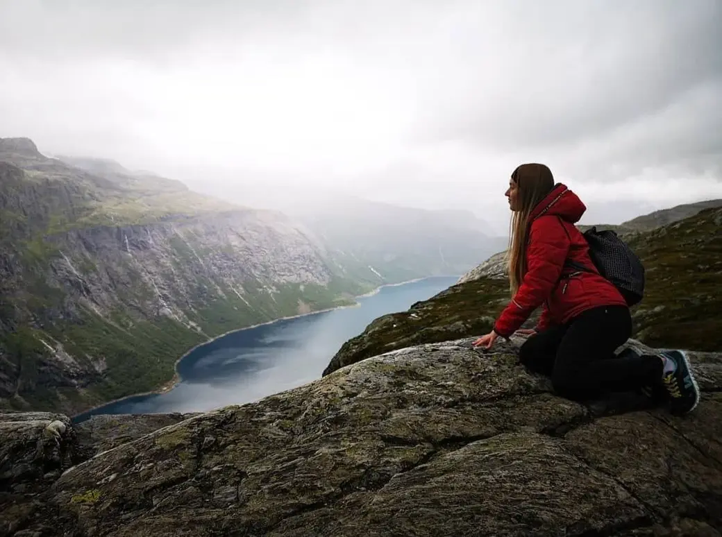 Норвегия, гора Тролльтанга, осень 2019.