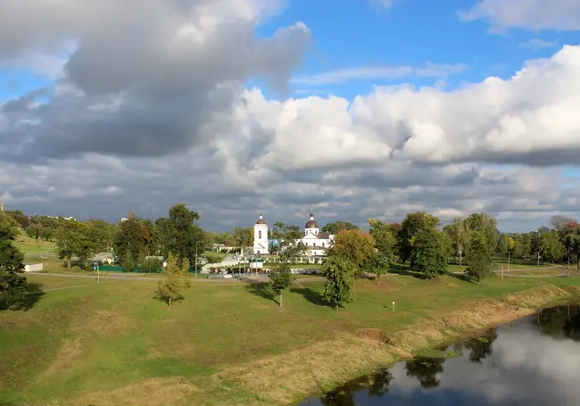 Тихо в аллеях осеннего сада... Осенняя прогулка по Подниколью Могилева