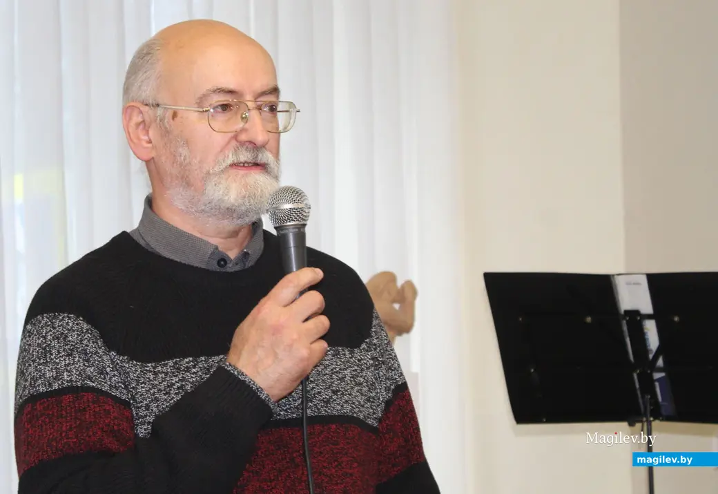 Выставка «Жыццё чалавека» в Выставочном зале Могилева. Сентябрь 2022 года. Художник Юрий Нестерук.