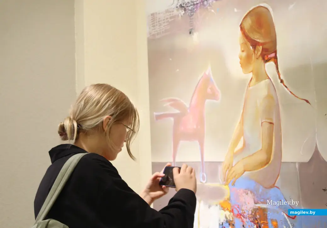 Выставка «Жыццё чалавека» в Выставочном зале Могилева. Сентябрь 2022 года