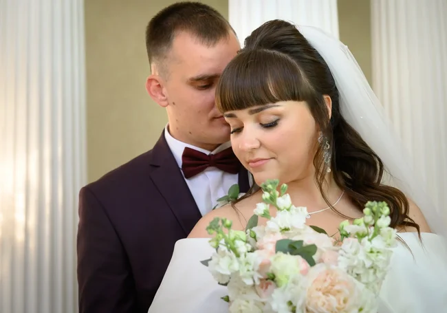 «Во время прогулки зашли в ювелирный магазин, и Влад предложил выбрать обручальное кольцо»