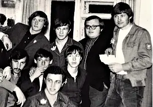 Теперь семейные традиции хранит его младший брат