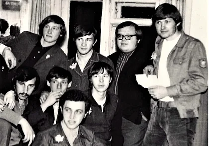 Теперь семейные традиции хранит его младший брат